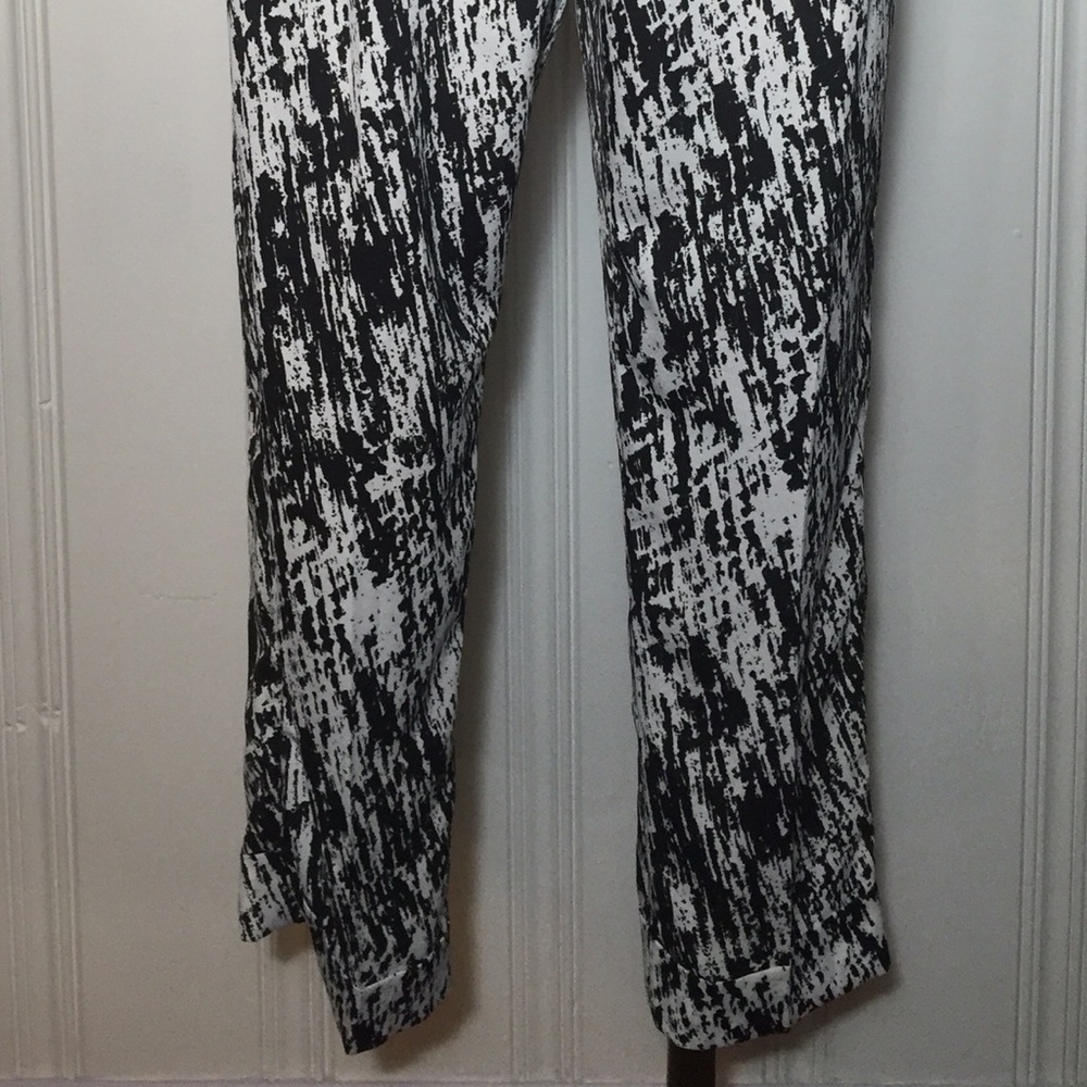 DKNY Black& White Lightweight Crop Pants - Picture 3 of 4